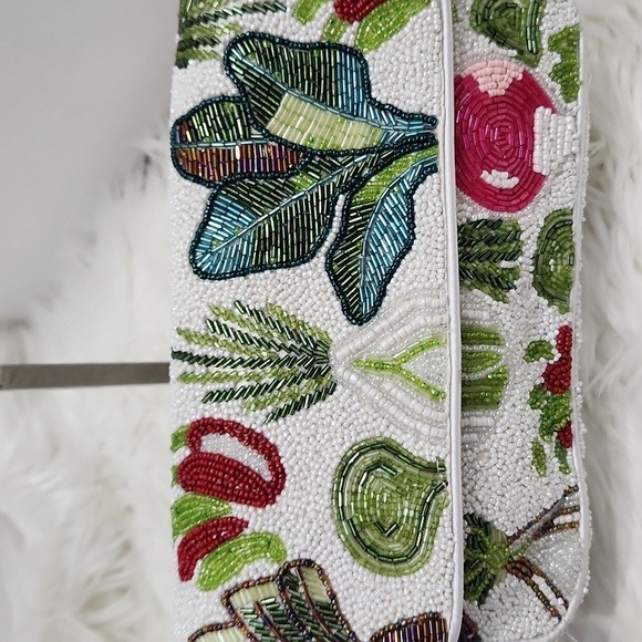 🔹️Made In India Viral Beaded Raddish  Turnip vegetable Handcrafted shoulder bag - Picture 4 of 9